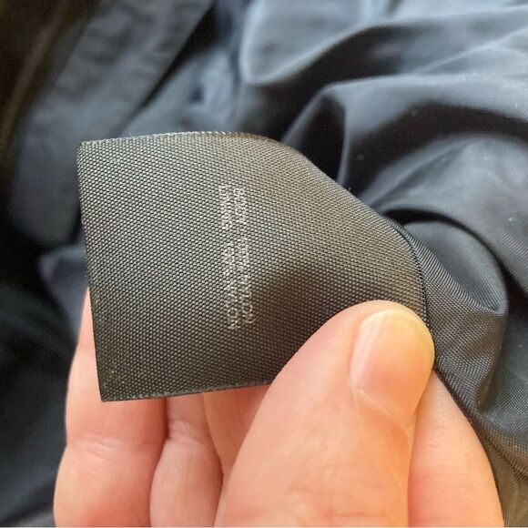 REI Men’s windbreaker jacket with hood size medium. Excellent condition!! - Picture 8 of 9